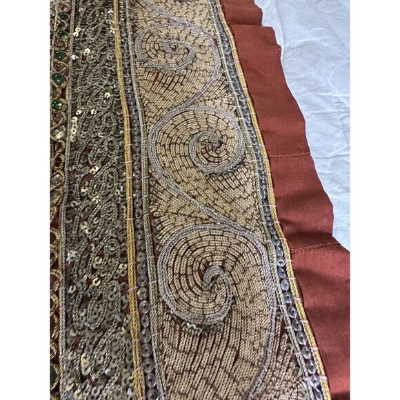 Vtg Handmade Heavily Embellished Beaded Sequin Embroidered Table Runner Read - Picture 2 of 16